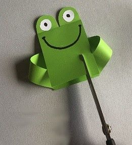 Лягушка. Поделка из цветной бумаги. Как сделать лягушку из цветной бумаги