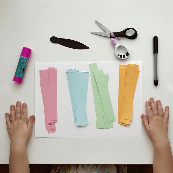 Объемная аппликация из полосок цветной бумаги. Бабочка 