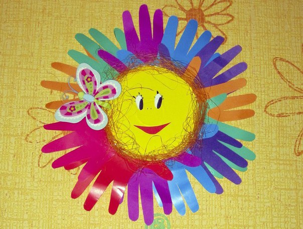 Аппликация солнце из ладошек. Аппликация на тему весны и лета