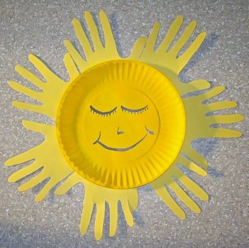 Аппликация солнце из ладошек. Аппликация на тему весны и лета