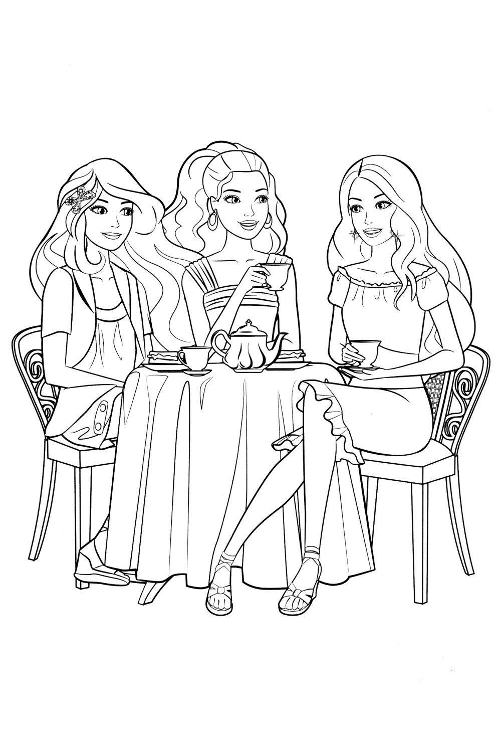 Барби с подругами пьют чай