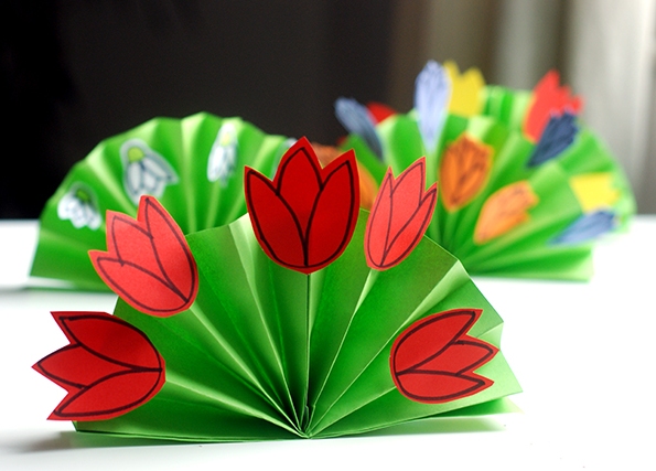 Аппликации из бумаги по весенней тематике с цветами