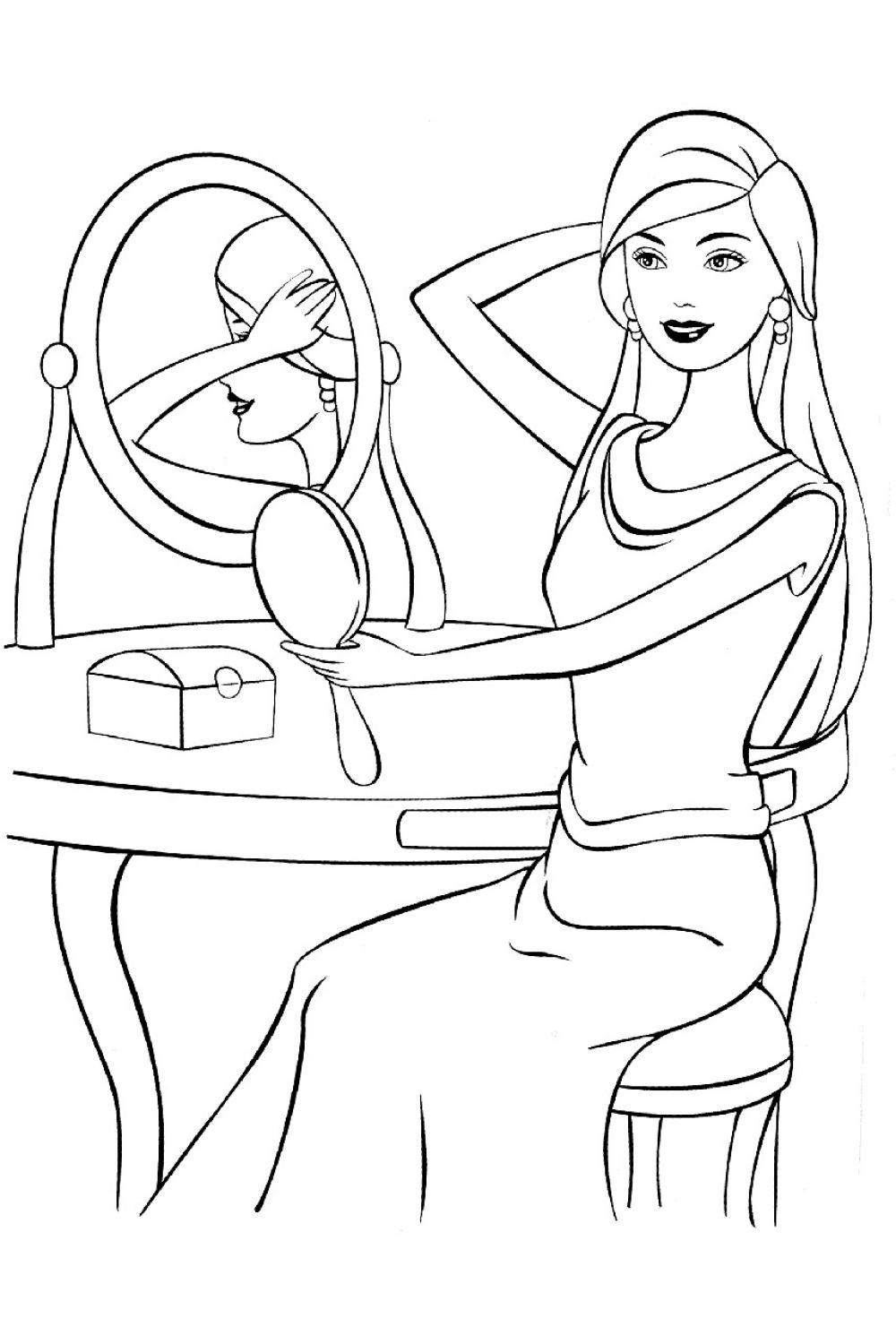 Барби смотрит на себя в зеркальце