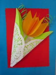 Поделки на 8 марта Поделки на 8 марта из цветной бумаги и пластелина