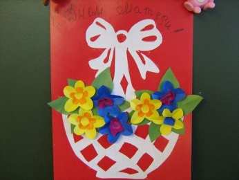 Поделки на 8 марта Поделки на 8 марта из цветной бумаги и пластелина