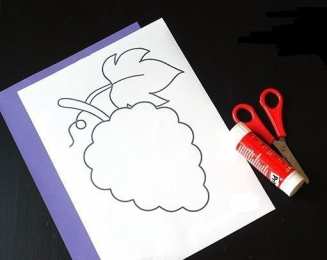 Объемные аппликации Аппликация из полосок цветной бумаги. Гроздь винограда