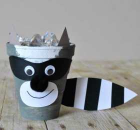 Из пластиковой посуды Поделки из пластиковых стаканчиков