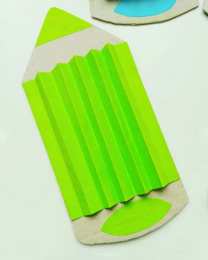 Объемные аппликации Объемная аппликация карандаш из цветной бумаги и картона